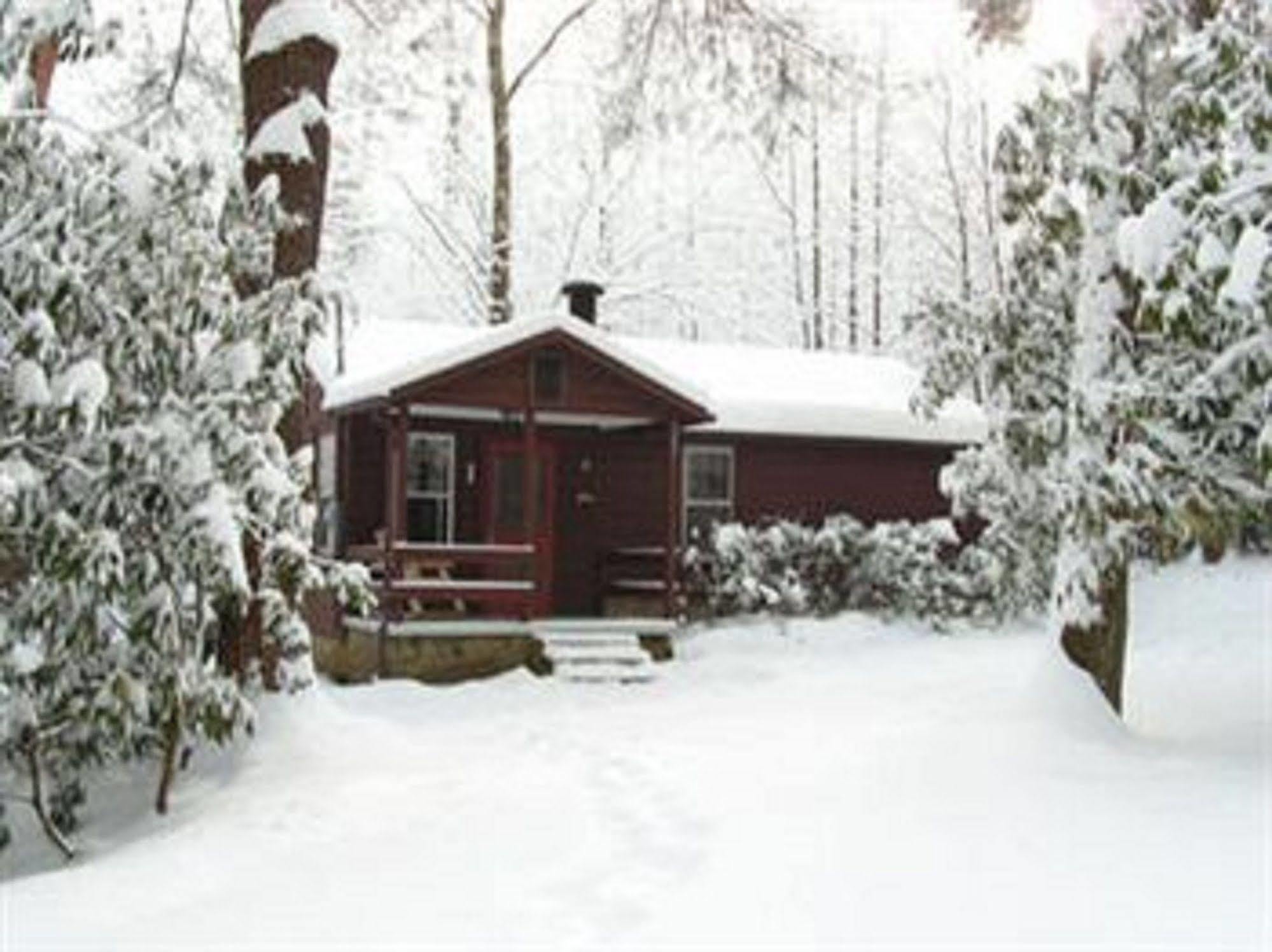 Cabins At Twinbrook Resort Maggie Valley Esterno foto