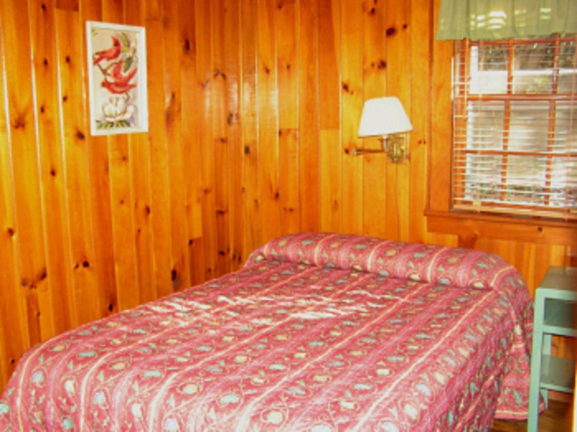 Cabins At Twinbrook Resort Maggie Valley Esterno foto